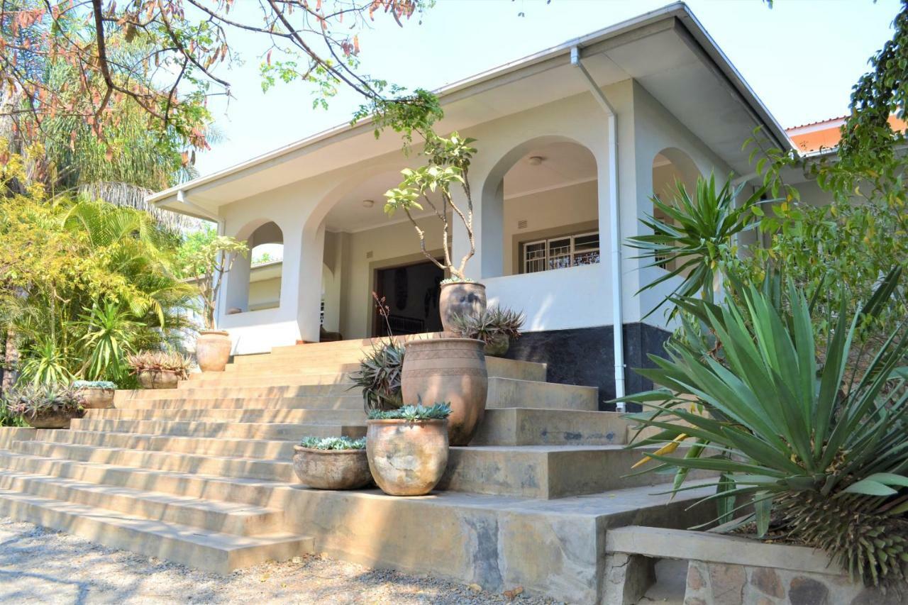 リロングウェ Africa House Malawiヴィラ エクステリア 写真